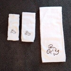 Vintage Disney towel set